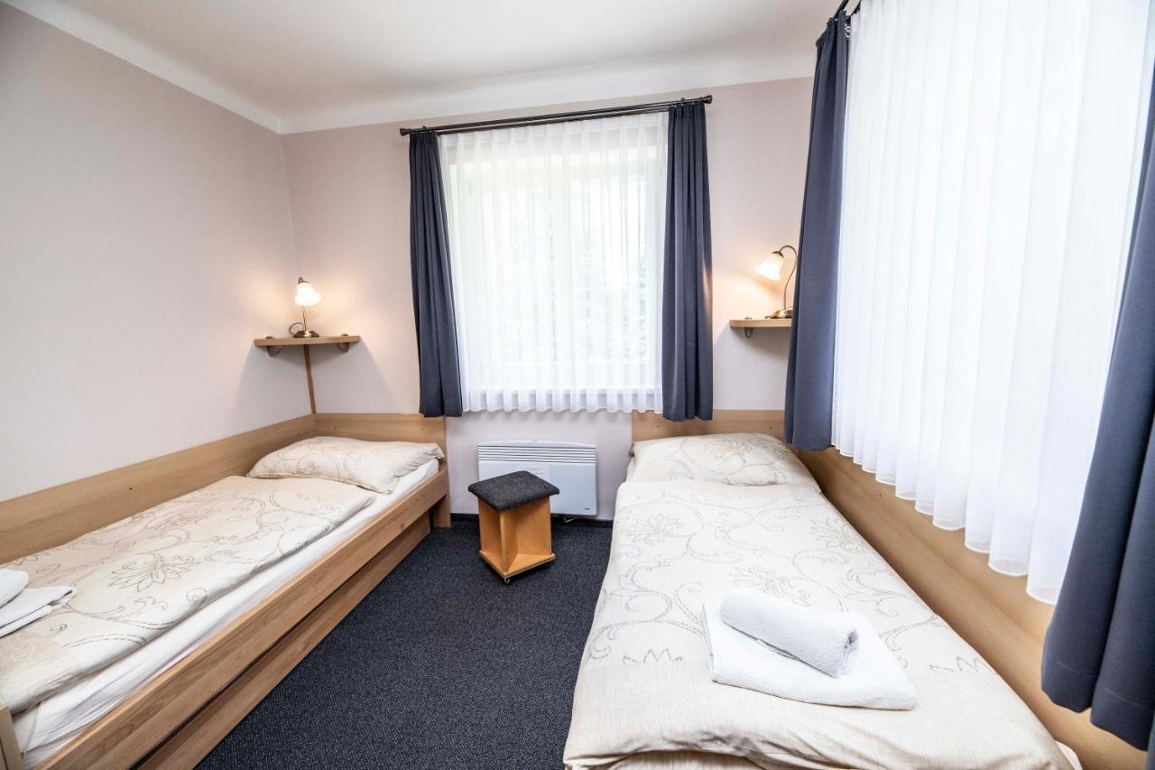 Parkhotel Skalni Mesto Jičín Buitenkant foto
